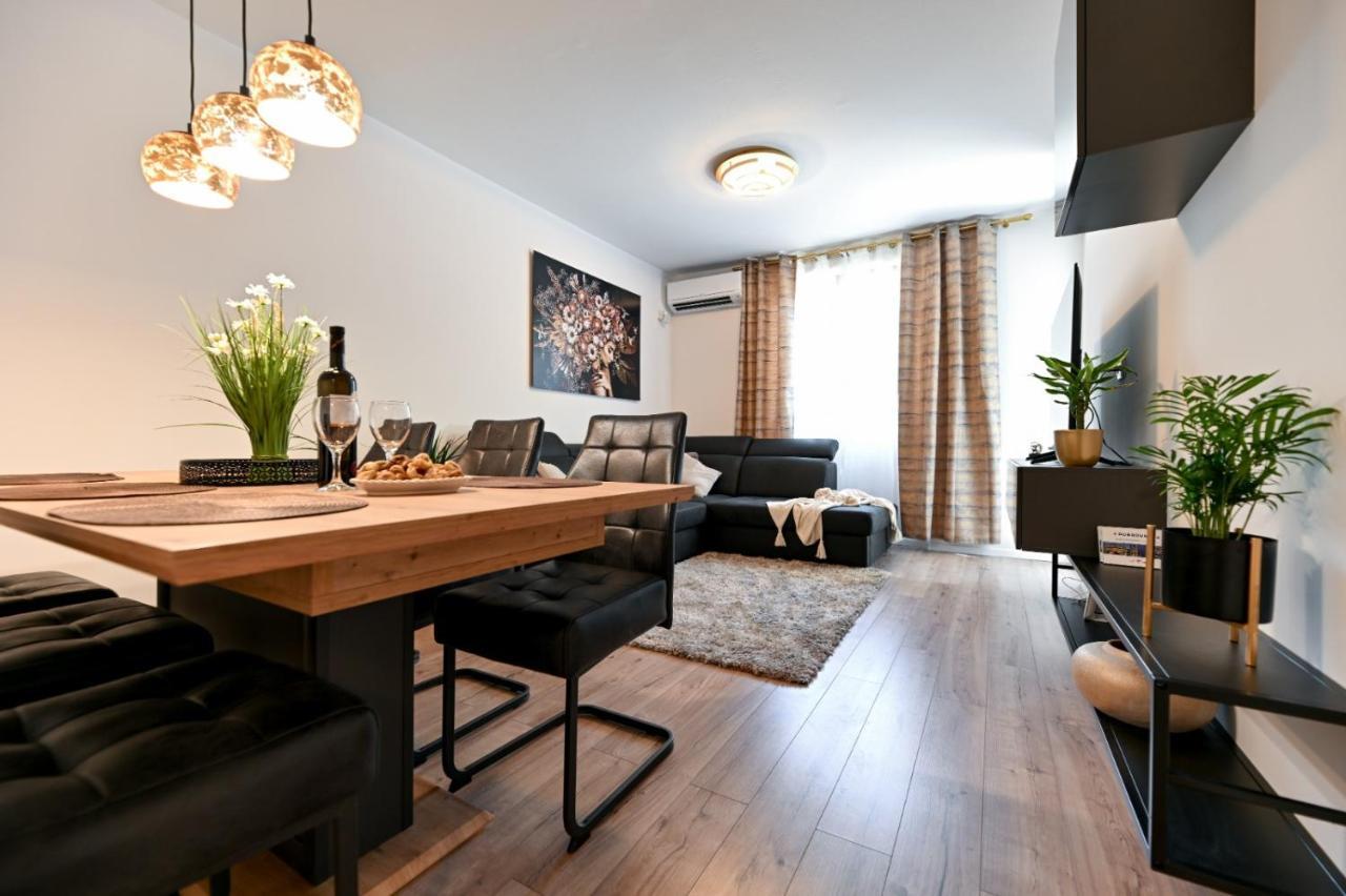 Newly Renovated Apartment Luce Zadar Ngoại thất bức ảnh